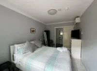 Manly Bunkhouse Hotels in Manly