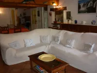 Sunny pastoral house Hotels in La Garde-Freinet