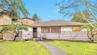 Spacious Retreat House Only 12 Miles from Seattle & Minutes 2 SeaTac Airport