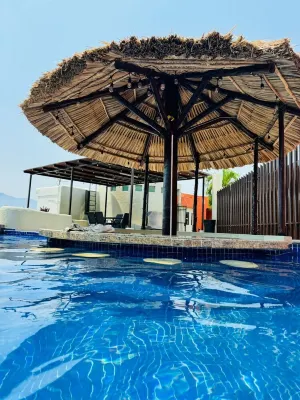3 Sunsets, Pet Friendly Ocean View in Brisas