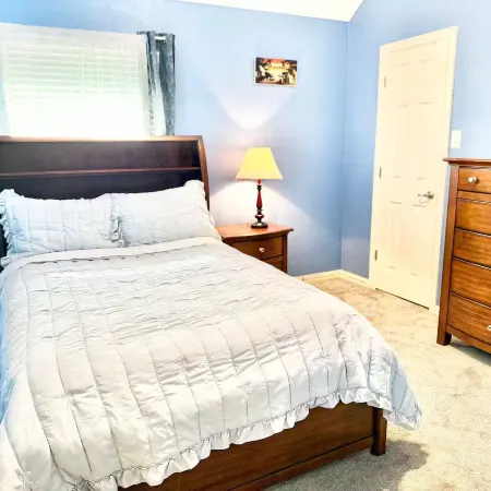 4BR Gem • Space, Comfort & Fun-Agape House Отели в г. Роулетт