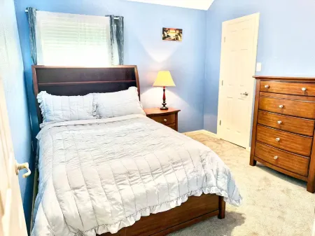 4BR Gem • Space, Comfort & Fun-Agape House Отели в г. Роулетт