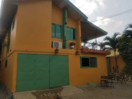 Lush&Space Отели в г. Абери