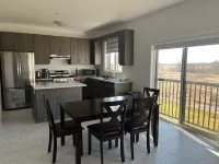 Waterview Estates Air BnB feels home away home.20 min drive to Niagara falls Hotels in Welland