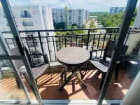 Delightful 2-bedroom apartment with WiFi in Ricaurte Hotels in Ricaurte