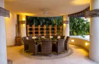 Villa Maui: Luxury Getaway with Infinity Pool and Spectacular Views 19persons