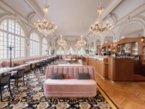 Hôtel Les Lumières - Relais & Châteaux Hotels in Versailles