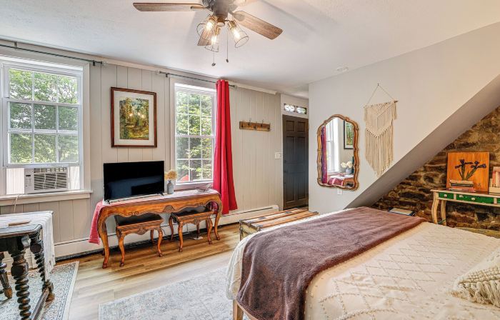 Charming Getaway < 1 Mi to Downtown Lambertville!