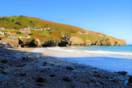 A Thatched Cottage in St Agnes very near the beach, garden, parking for 2 cars.