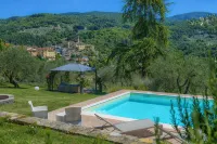Villa with private swimming pool on the Florentine hills 25 Km from Florence - Pools