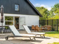 "Rebecca" - 1.5km from the Sea Hotels in Hals