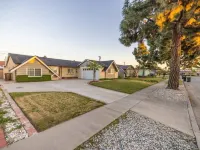 @ Marbella Lane - Charming 4BR Bungalo for Relaxing Retreat Hotels in Fullerton