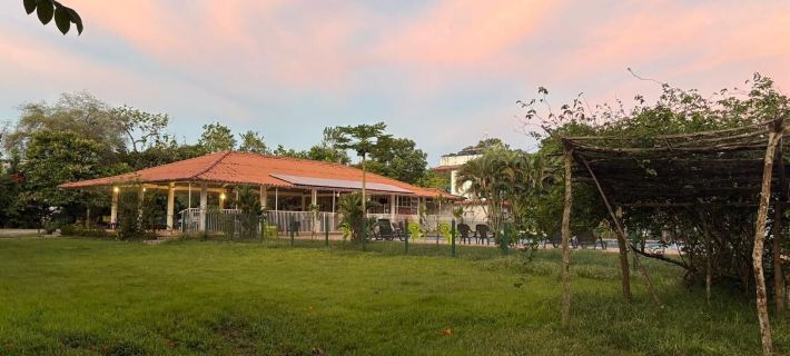 Hotel Campestre Mastranto Отели в г. Вильявисенсьо
