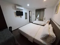 Hotel Al Abraar Hotels near Dataran Pahlawan Melaka Megamall