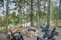 Crystal Bay Home w/ Fireplace Near Ski Resorts - 홈스테이