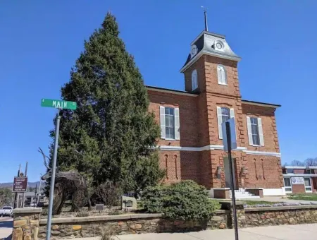 NEW! Historic Downtown. Tannery House, 2bedr