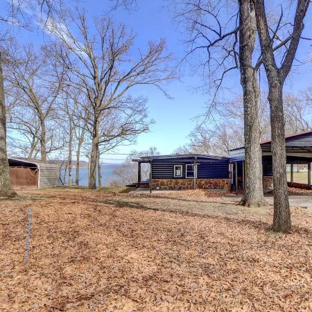 Lake Hudson Home w/ Patio in Locust Grove