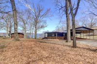 Lake Hudson Home with Patio in Locust Grove
