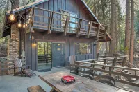 Walk Downtown: Arnold Cabin w/ Large Deck! - Pet friendly