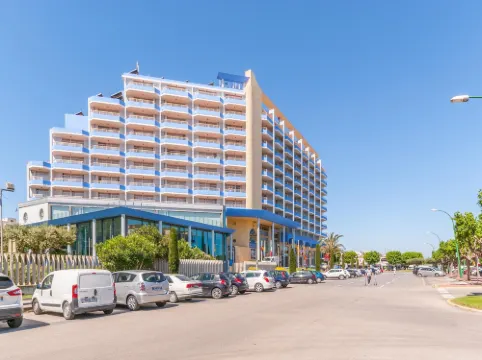 Apartment in Empuriabrava by the Beach