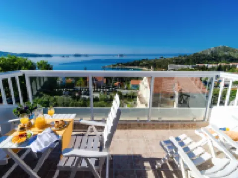 Apartments Knego - Two Bedroom Apartment with Balcony and Sea View