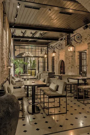 Stoes Boutique Hotel