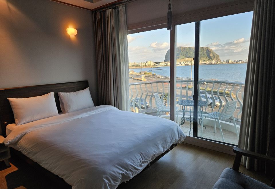 서귀포 해뜨는집펜션 객실