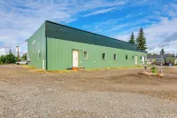 < 2 Mi to Dtwn: Pet-Friendly Getaway in Fairbanks - Condos