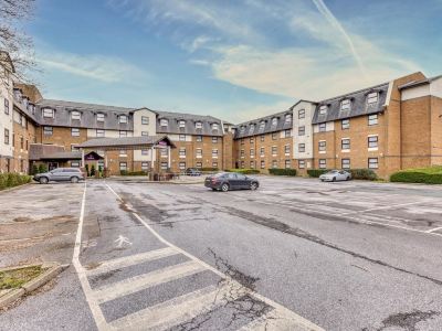 Premier Inn London Gatwick Airport (A23 Airport Way) Hotel
