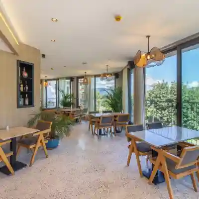 Club Aquarium Dining/Meeting Rooms