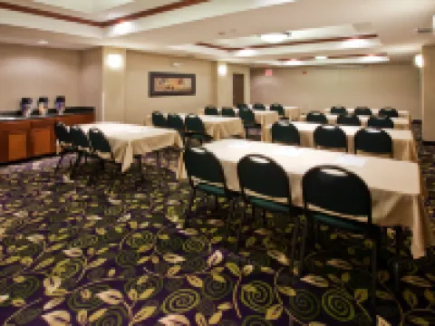 Holiday Inn Express & Suites ADA by IHG Hotels in Ada