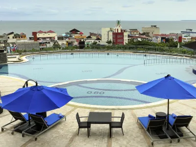 Hotel Novotel Balikpapan Hotel dekat Roti maryam dan empek empek HNR lezat dan halal