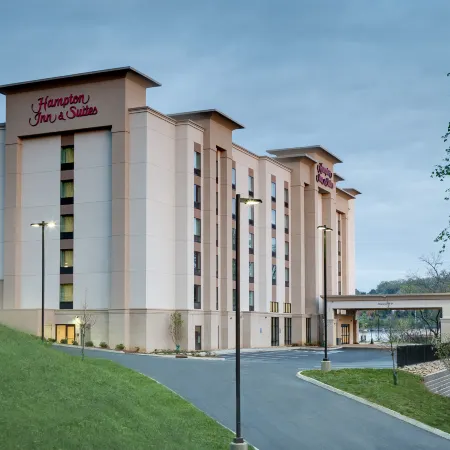 Hampton Inn & Suites Knoxville Papermill Drive