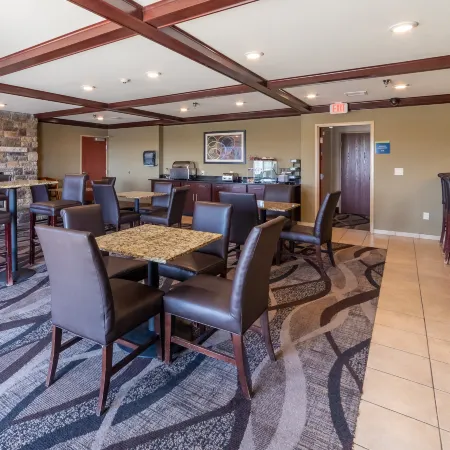 Cobblestone Inn and Suites - Eaton