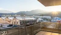 MoHost Urban Plaza - Mountain view