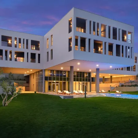 Hotel Salona Palace