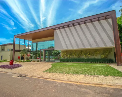 宜必思尚品博尼圖酒店（2025 年 10 月開業）。 博尼圖酒店