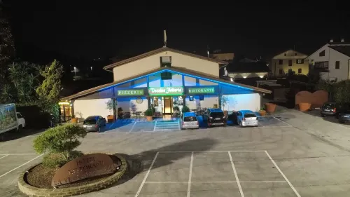 La Vecchia Fattoria Hotels in Loreto