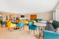 Comfort Inn & Suites Sheboygan I-43 Hotels in Sheboygan County