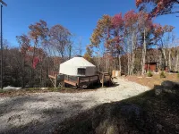 Cozy Yurt in Nantahala - Half mile from Nantahala wedding venue-No Cleaning Fee