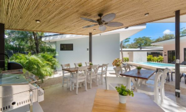 Le MaGil Boutique Hotel