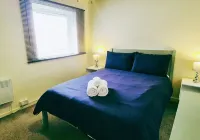 Comfy 3BR Flat on Quiet Street