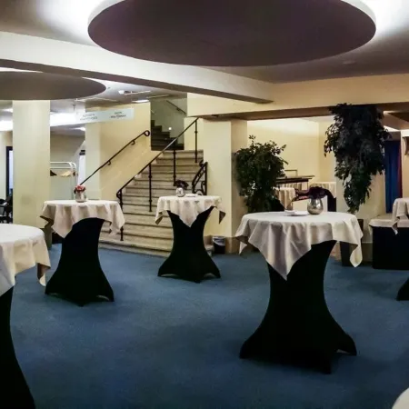 Marivaux Hotel Отели рядом с достопримечательностью «Станция метро Koning Boudewijn»