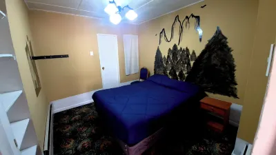 Leyna's Home Hotel a 