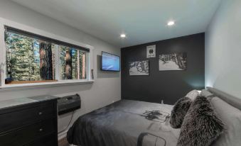 Private Woods - Heavenly California Lodge