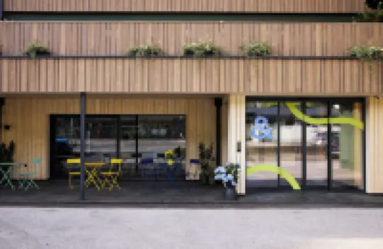 UND智能高山住宿酒店 酒店