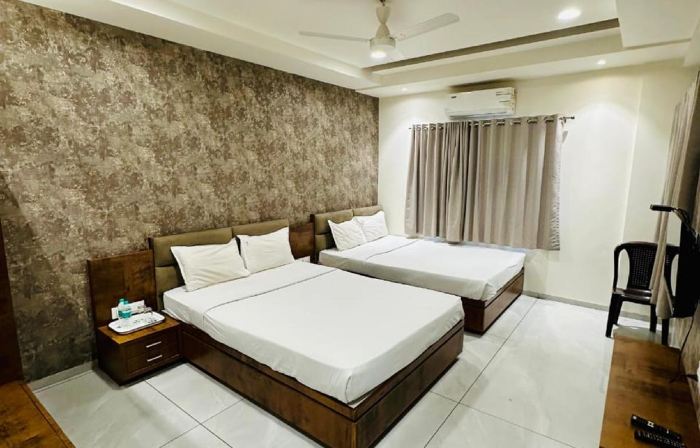 Hotel TrushaDham Near to Mahalaxmi Temple Kolhapur