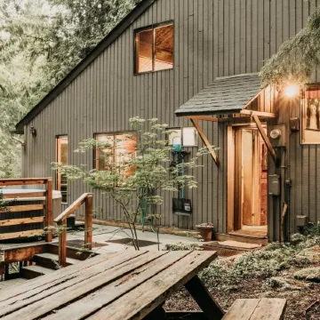 26sl - Hot Tub - BBQ - Game Room - Sleeps 8 3 Bedroom Home by RedAwning