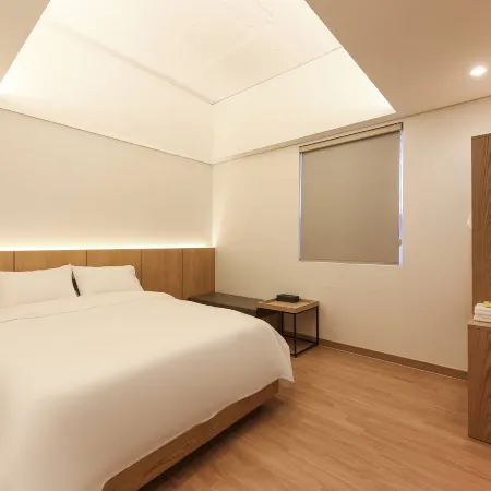 Daegu Bonli-dong Seowoo Hotel Отели рядом с достопримечательностью «Станция метро Daegu»