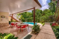 AroCocles Lodge - مسبح